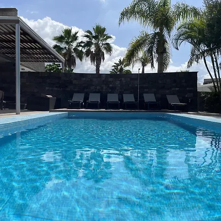 5-bedroom In Playa Del Duque 别墅 *