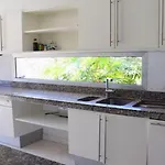 Villa 5-bedroom In Playa Del Duque