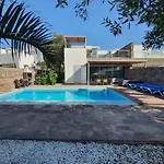 5-bedroom In Playa Del Duque Villa Costa Adeje