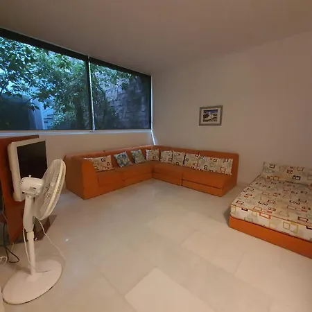 5-bedroom In Playa Del Duque Villa *