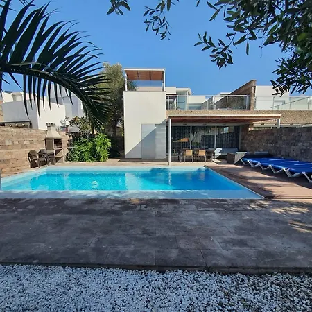 New 5-bedroom Del Duque 别墅 阿德耶