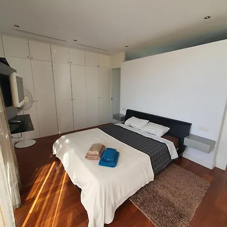 New 5-bedroom Del Duque 别墅 *