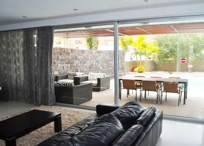 5-bedroom In Playa Del Duque Villa *