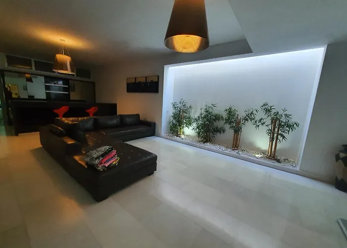 5-bedroom In Playa Del Duque Villa